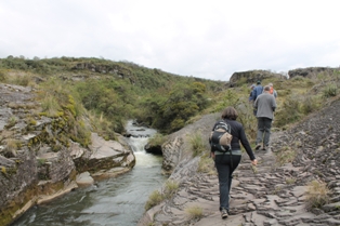 Ecuador Reisen Wanderung Rio Pita